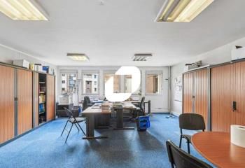Location bureaux Paris 10 - Proche Canal Saint-Martin, Gare du Nord et Gare de l'Est