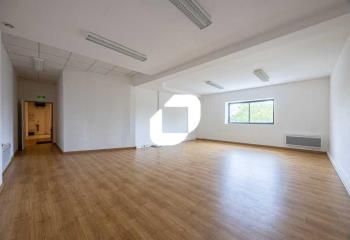 Location bureaux Ferrières-en-Brie - Proche A4 et RER A Bussy Saint Georges