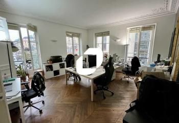 Location bureaux Paris 9 - Proche métro Notre-Dame de Lorette