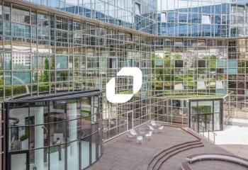 Sous-location bureaux Paris 15, proche métro Balard et RER Pont du Garigliano