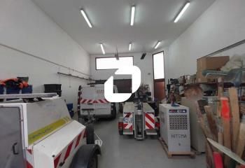 Local d'activité à louer Voisins-le-Bretonneux - Proximité N10 et N12