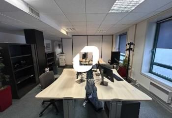 Location bureaux Melun - Proche gare RER D et commodités