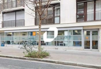 Local commercial à louer Paris 15 - Proximité métro Volontaires