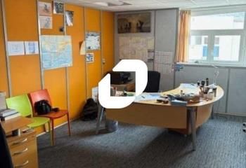 Local d'activité à vendre Marines - Proche A15 et ligne J