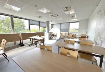 Location bureaux Vélizy-Villacoublay - Proche bus, tramway et autoroute