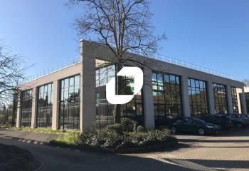 Location bureaux Guyancourt - Proche RER, SNCF et autoroutes