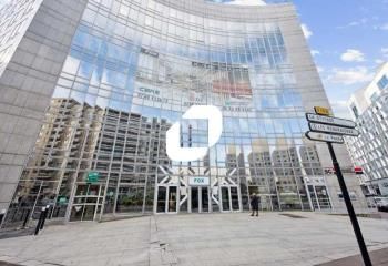 Location bureaux Courbevoie - Proche métro, bus et gare