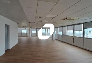 Location bureaux Vélizy-Villacoublay - Proche tramway T6 et autoroutes