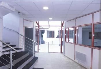 Location bureaux Voisins-le-Bretonneux - Proche RER, bus et autoroutes