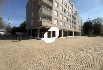 Location local commercial Neuilly-sur-Marne - Proximité transports