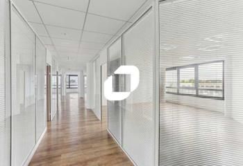 Location bureaux Nanterre - Proche RER, métro et bus