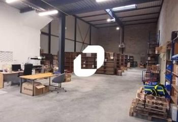 Local d'activité à louer Aubergenville - Proche gare et A13