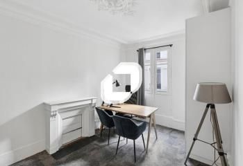 Location bureau Paris 15 - Proximité Champ-de-Mars et Tour Eiffel