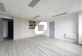 Location bureaux Saint-Germain-en-Laye - Proximité RER A, bus et tramway