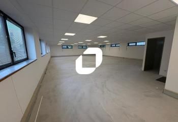 Location bureaux Saint-Germain-en-Laye - Gare, tram et commerces