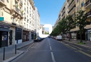 Location local commercial - 141 m²