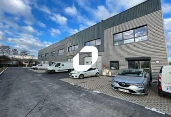 Location local d'activité Aubergenville - Proche gare et A13