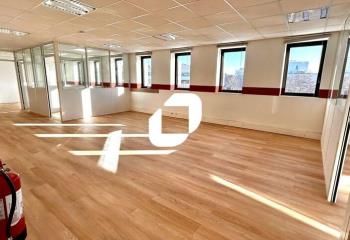 Location bureaux Nanterre - Proche transports en commun et autoroutes