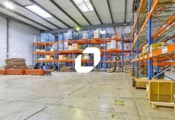 Local d'activité à louer Saint-Thibault-des-Vignes - Proche A104