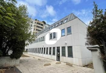 Location bureaux Courbevoie - Proche gare et Grande Arche
