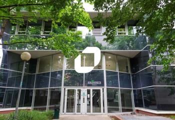 Location bureaux Guyancourt - Proche gare SNCF et RER St Quentin en Yvelines