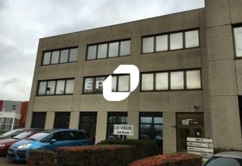 Location bureaux Osny - Parc clos et sécurisé, proche transports