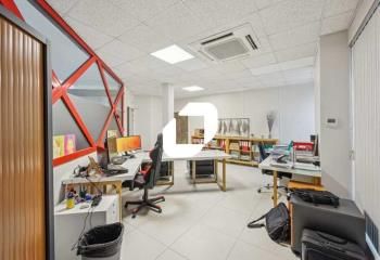 Location bureaux Les Essarts-le-Roi - Proche N10 et gare SNCF