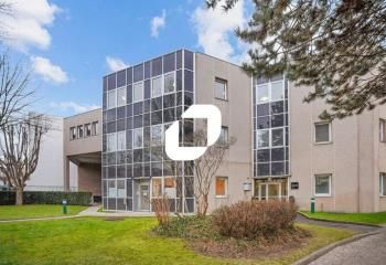 Location bureaux Nanterre - Proche RER A et autoroute A86