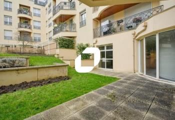 Bureaux à vendre Rueil-Malmaison - Centre-ville, jardin et terrasses