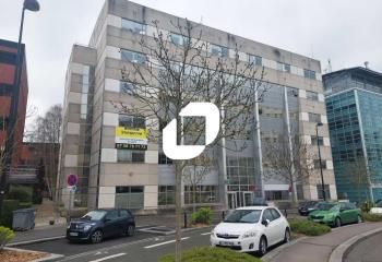 Location bureaux Guyancourt - Proche gare et centre commercial
