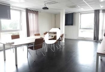 Bureaux à vendre Les Essarts-le-Roi - Accès N10 et gare SNCF