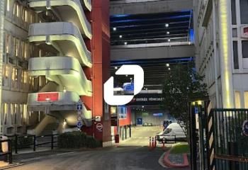 Local d'activité à louer Montreuil - Proche A3, A86 et futur tram T1