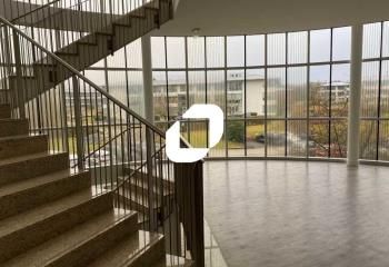 Location bureaux Voisins-le-Bretonneux - Proche A12/A13 et gare SQY