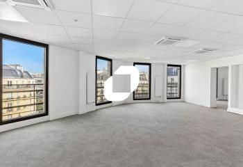 Location bureaux Paris 9 place Kossuth - Proche métro et RER