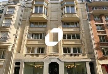 Bureaux à louer Paris 8 - Triangle d'Or, proche métro et RER