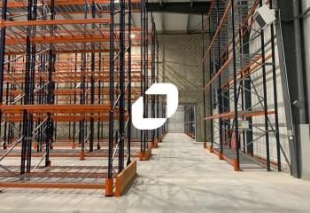 Location local d'activité Persan - Visibilité commerciale - 12 m de hauteur