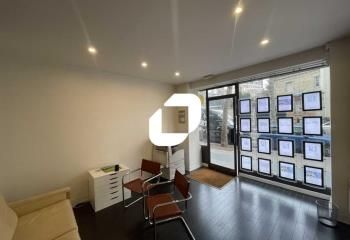 Location local commercial Paris 16 près Molitor