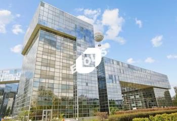 Bureaux rénovés Paris 15 près Parc André Citroën