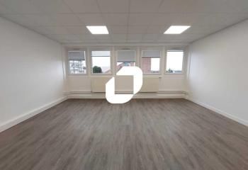 Location bureaux Maurepas centre-ville - Proche marché couvert et accès PMR