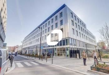 Location bureaux Paris 20 Porte des Lilas métro et tramway