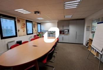 Vente bureaux Nanterre - Proche ligne 15 et transports