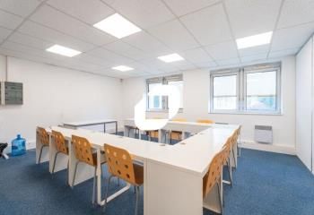Bureaux à louer Versailles - Proche gare Versailles Chantiers