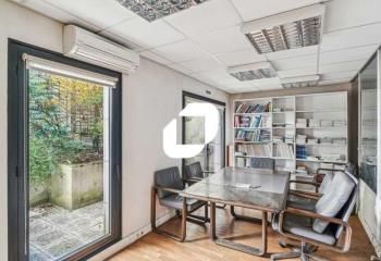 Vente bureaux Paris 16 - Proche RER Foch et métro Rue de la Pompe