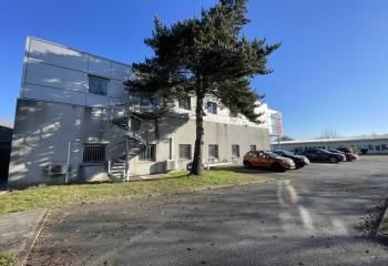 Location bureaux Le Haillan - Proche tram et zone du Phare de Mérignac