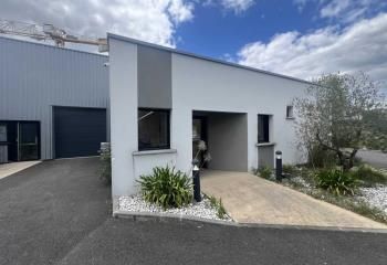 Location locaux d'activité Tresses - Proche bus et route N89