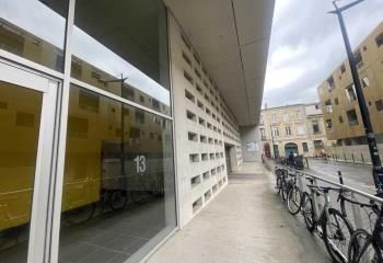 Location bureaux Bordeaux Chartrons - Proche transports en commun