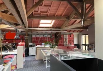 Vente bureaux Chartrons Bordeaux, proche tram et place Paul Doumer