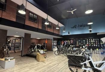 Location local d'activité Bordeaux - Proche rocade et tram