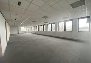 Location bureaux Charenton-le-Pont - Proche métro Charenton-Écoles et gare Paris-Bercy