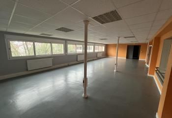 Location bureaux Le Bourget - Proche RER B et gare SNCF